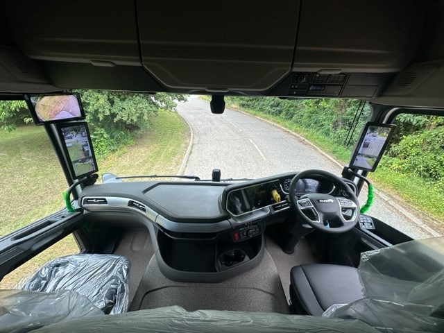 DAF-XD-4-1.jpg
