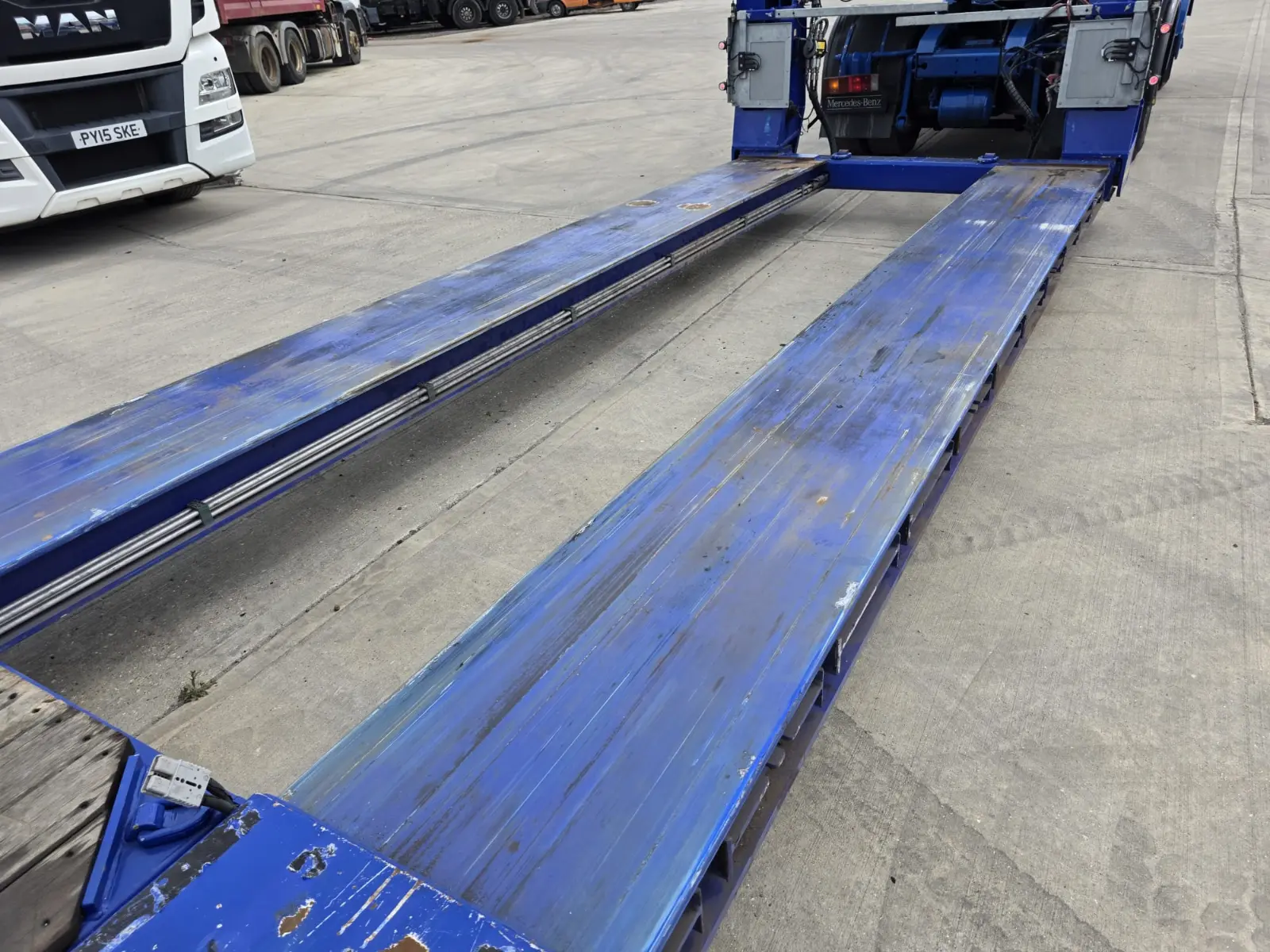 ff-e1902e8fd50989c04cb5a372b2bd9b1a-ff-WhatsApp-Image-2026-04-24-at-08.05.50