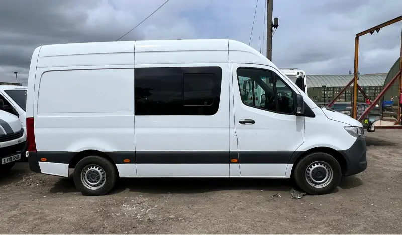 Mercedez-Benz Van for sale (19)